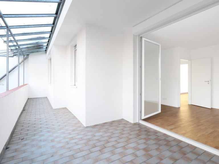 Überdachter Balkon Überdachter Balkon
