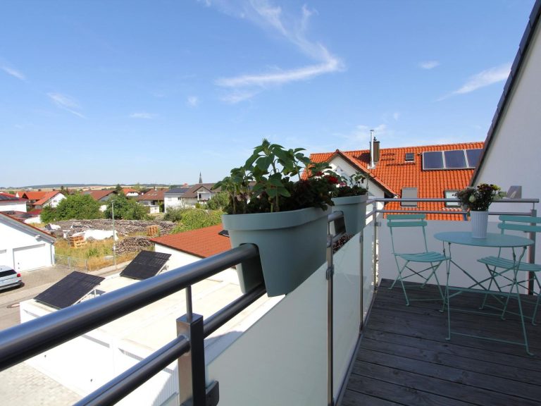 ...zum Süd-West-Balkon ...zum Süd-West-Balkon
