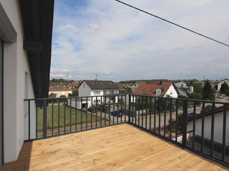 Zugang zum 12m² Balkon... Zugang zum 12m² Balkon...