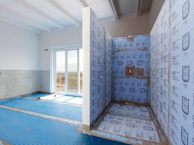 ...mit großer Walk-In-Dusche ...mit großer Walk-In-Dusche