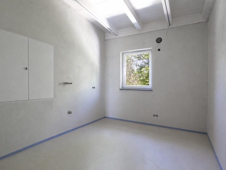 Sowie ein Büro/Hauswirtschaft Sowie ein Büro/Hauswirtschaft