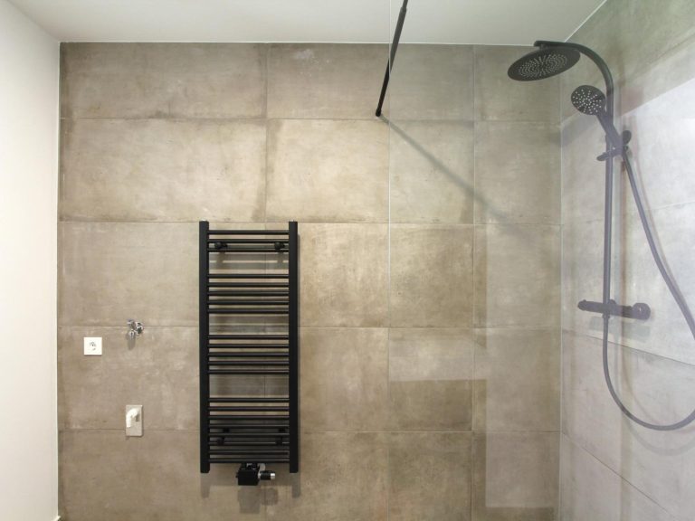 ...mit Dusche & WM-Anschluss ...mit Dusche & WM-Anschluss